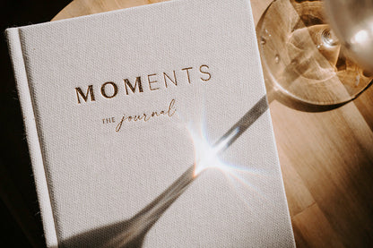 Journal MOMENTS